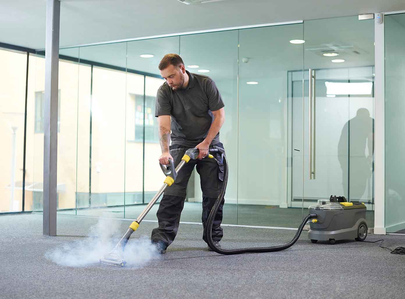 Does steaming a carpet clean it?