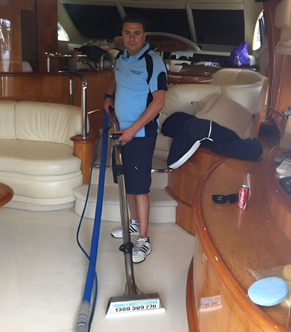 boat-cleaning